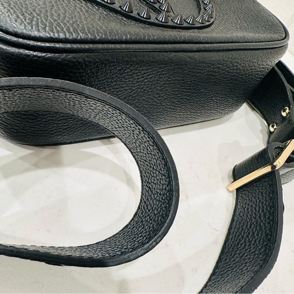 NWT VALENTINO BY MARIO VALENTINO MIA ROCK
STUDD LEATHER CROSSBODY CAMERA BAG - Picture 4 of 11